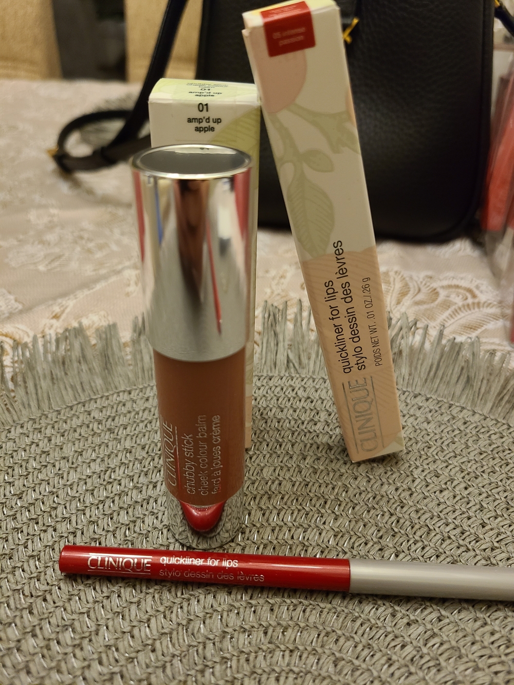 Clinique Chubby Stick 01 and Quickliner Lip Set — Red and Nude